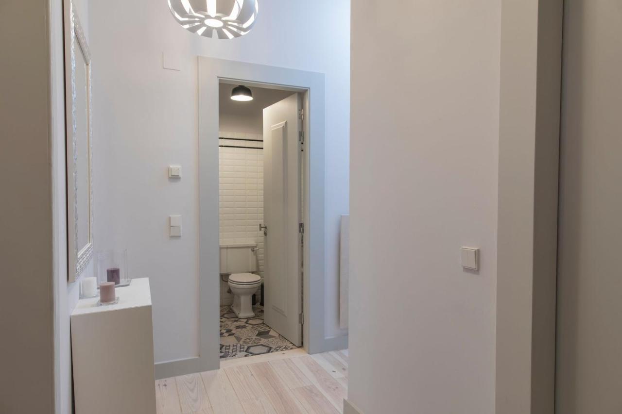 Lovelystay - 3 Bedroom Downtown Wonderwall Lisboa المظهر الخارجي الصورة